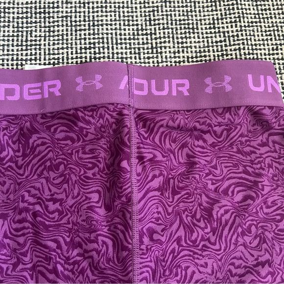 Under Armour Purple Swirl Compression 8” Shorts Size M - Picture 9 of 11
